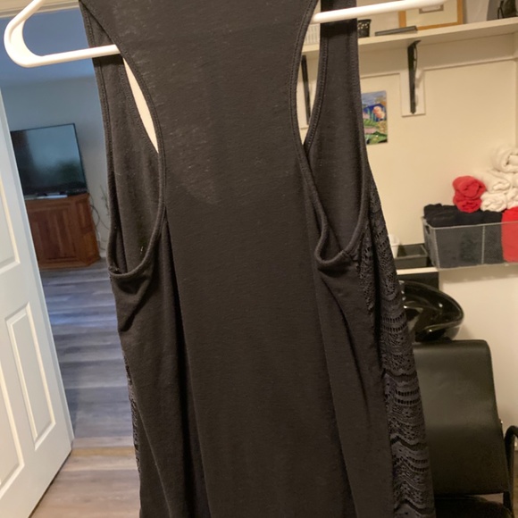 Racer back lace covered tank - Picture 2 of 2